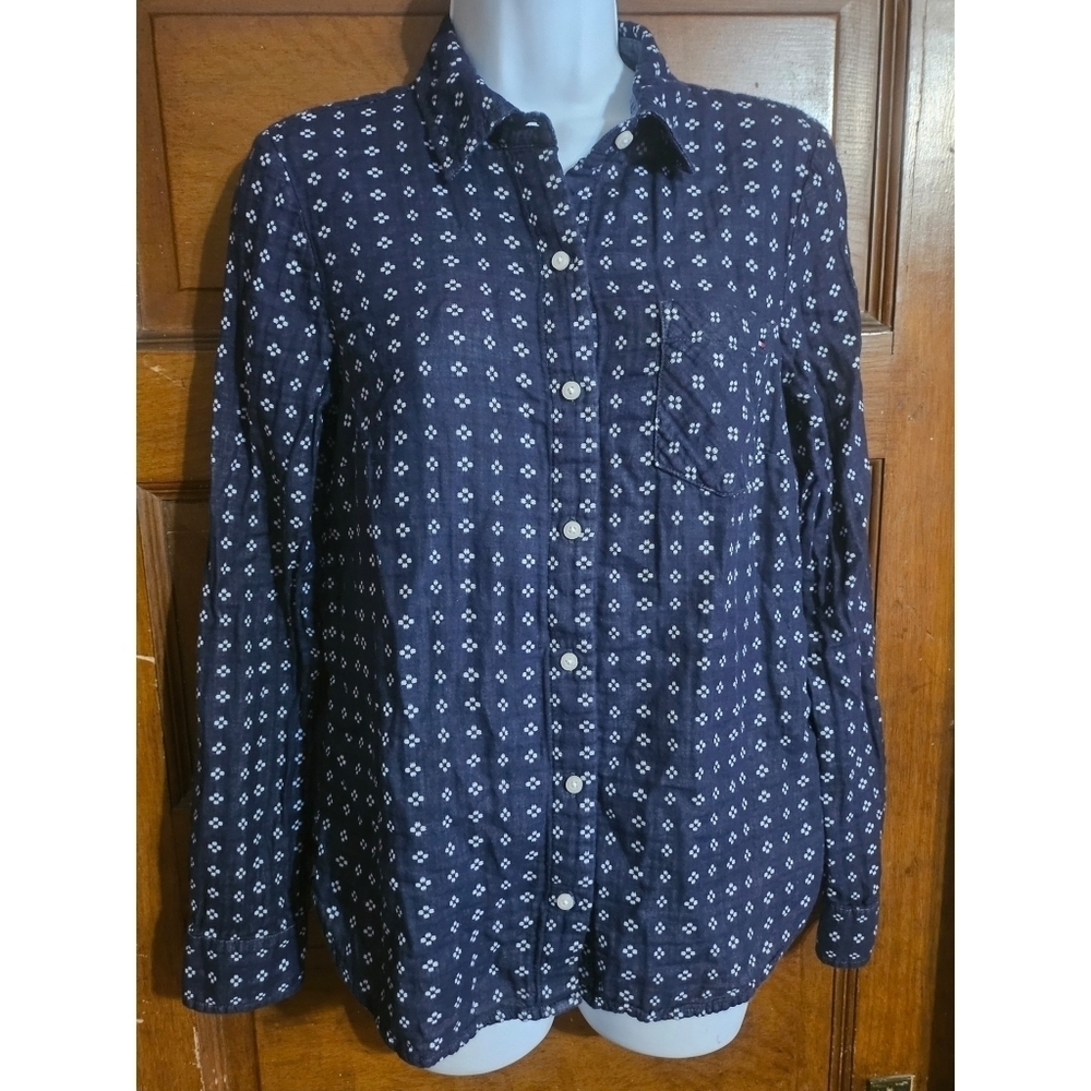 Tommy Hilfiger Woman's Floral Printed Button Down Shirt